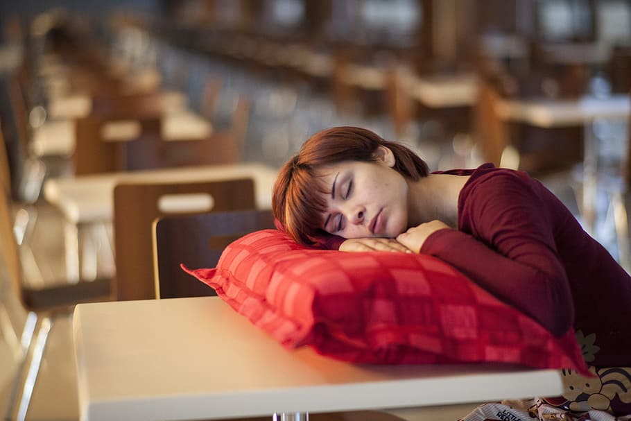 Ini Lho Manfaat Tidur Siang yang Jarang Diketahui | WeCare.id