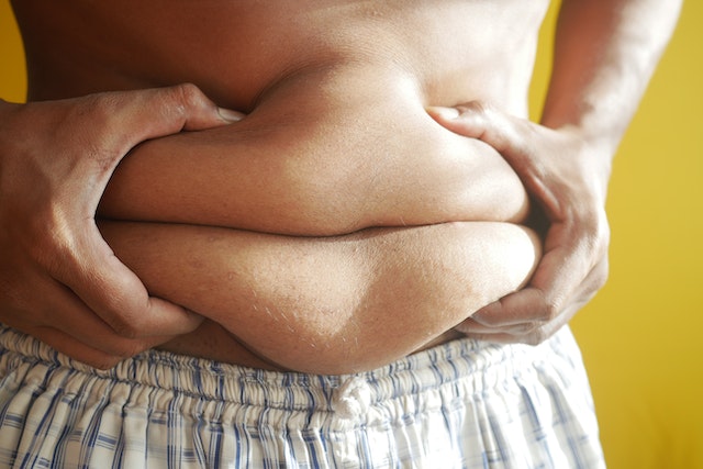 Hati-Hati, Begadang Bisa Jadi Penyebab Obesitas! | WeCare.id