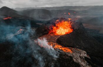 Tewaskan 10 Jiwa, Gunung Lewotobi Masih Terus Meletus  | WeCare.id